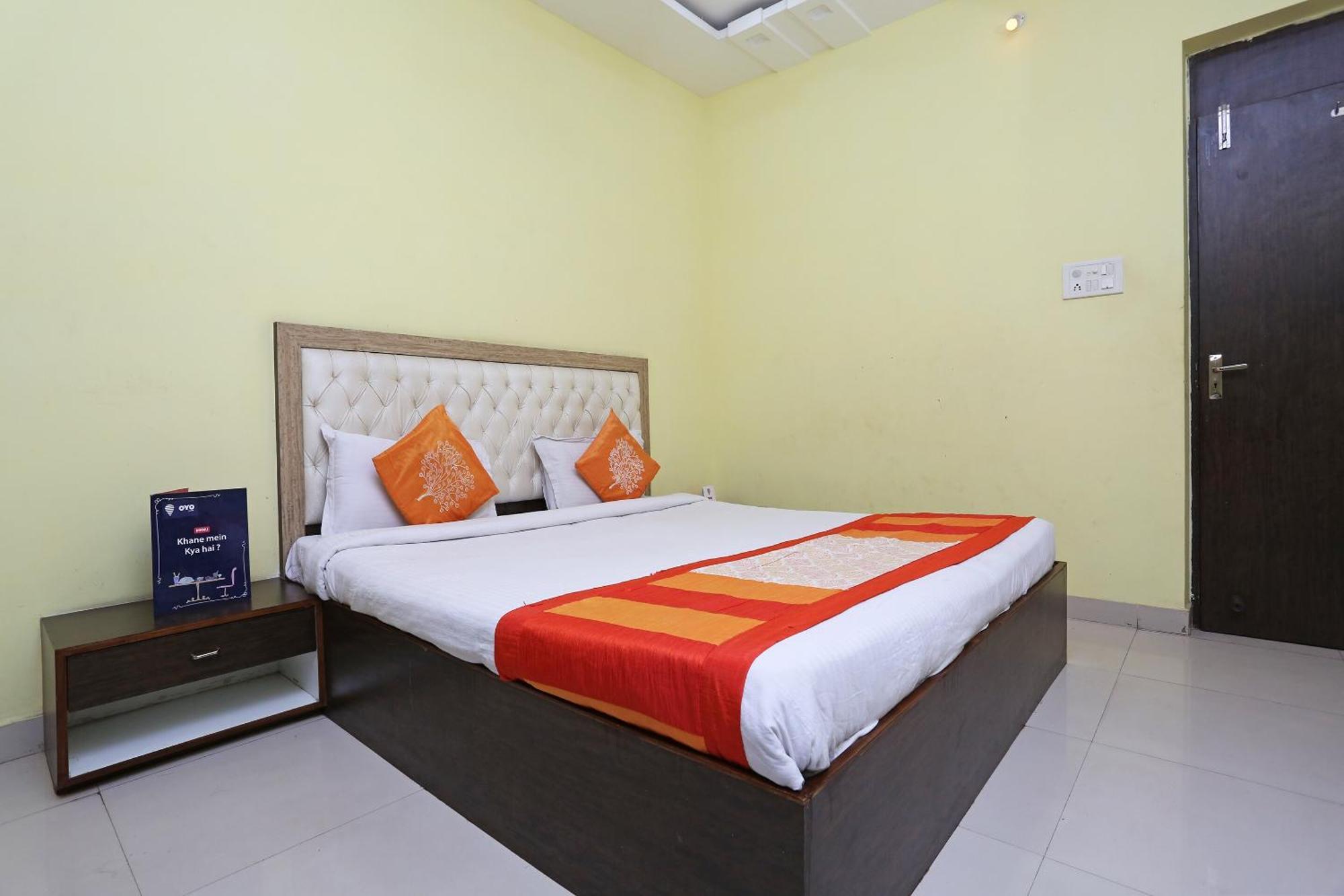 Collection O Hotel Pearl Rāipur Exteriör bild